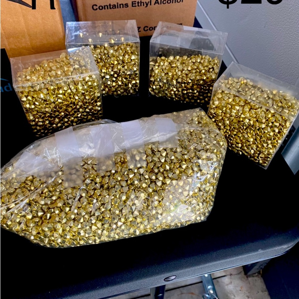 Gold diamond gems